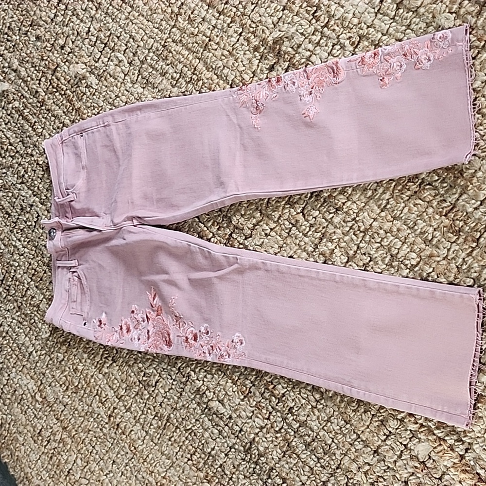 Straight leg cropped jean
